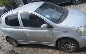 New Toyota Vitz 1.0 FWD 3dr 2004 Silver