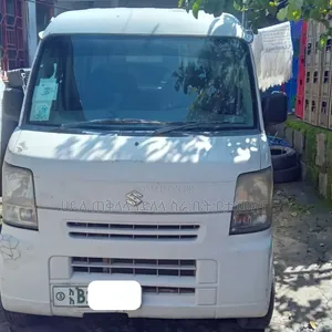 Suzuki Every Wagon 2012 White