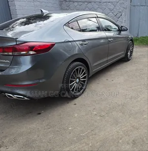 Hyundai Avante 2017 Gray