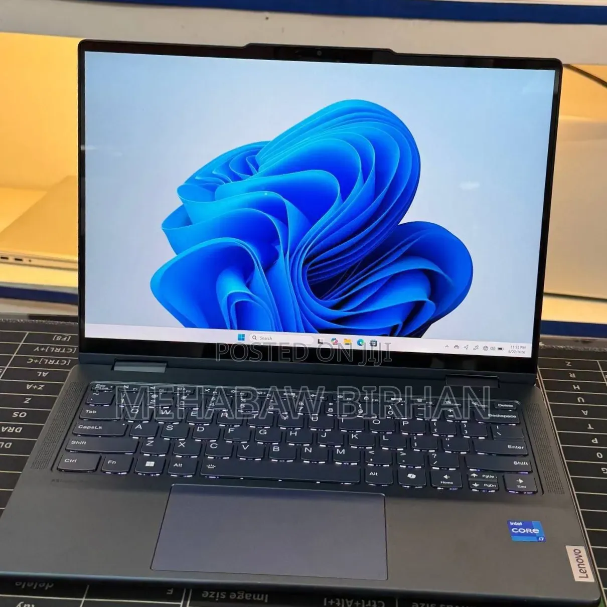 New Laptop Lenovo Yoga 7i 16GB Intel Core i7 SSD 512GB
