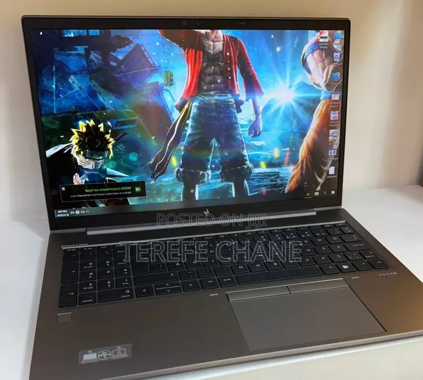 New Laptop HP ZBook Firefly G8 16GB Intel Core i7 SSD 512GB