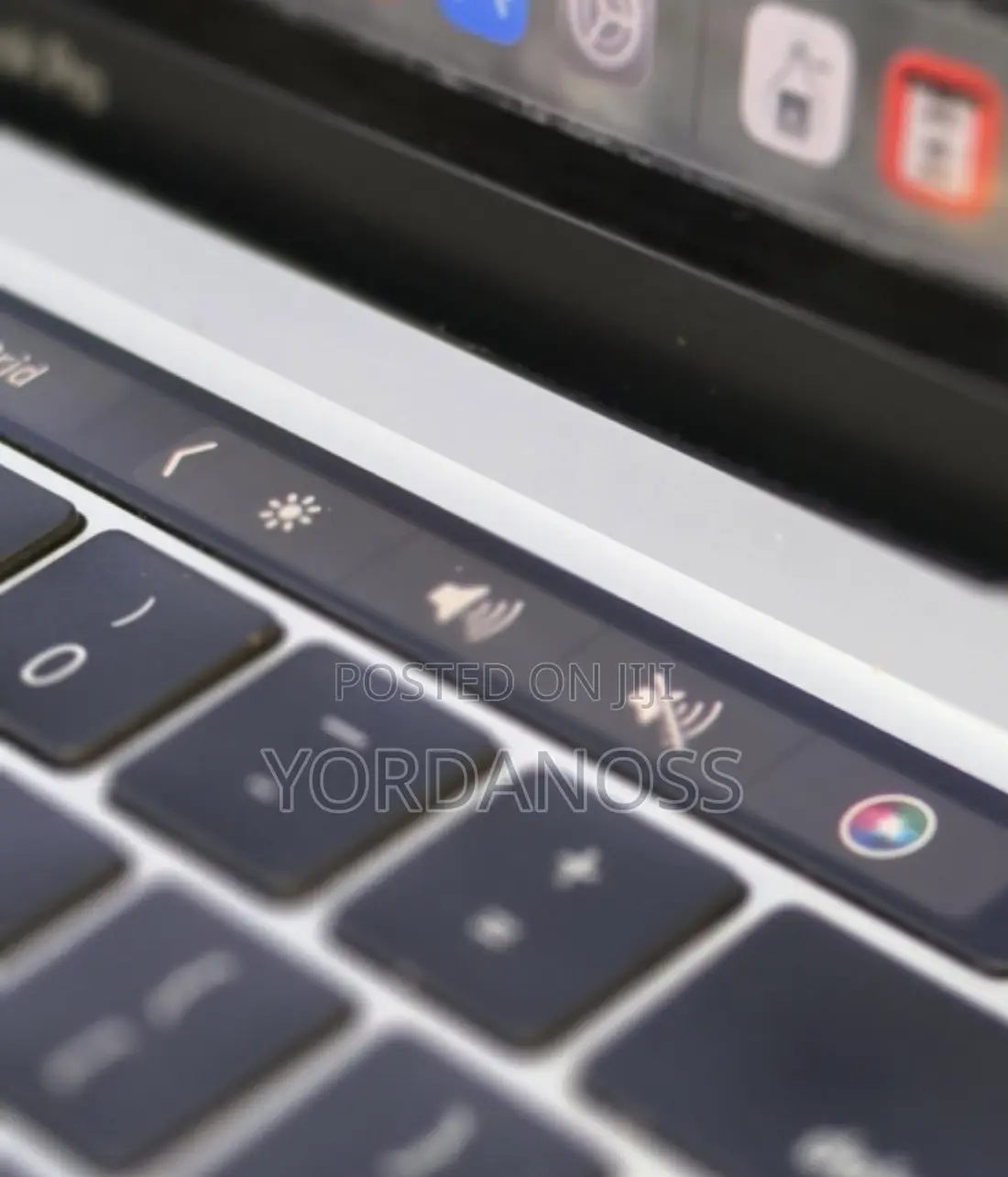 New Laptop Apple MacBook 2020 32GB Intel Core i7 SSD 512GB