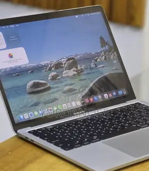 New Laptop Apple MacBook 2020 32GB Intel Core i7 SSD 512GB
