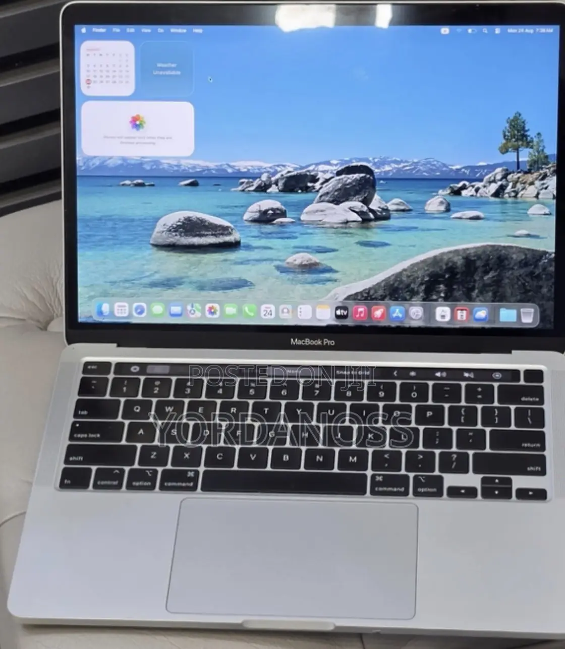 New Laptop Apple MacBook 2020 32GB Intel Core i7 SSD 512GB