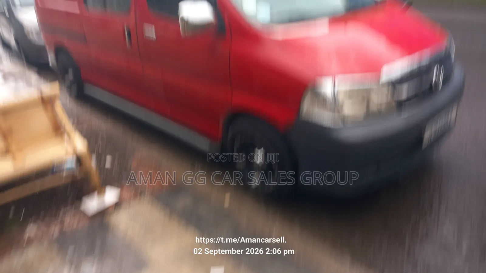 Toyota HiAce 2011 Red