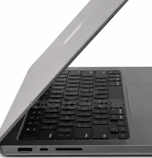 New Laptop Apple MacBook Pro 2019 16GB Apple M1 Pro SSD 1T