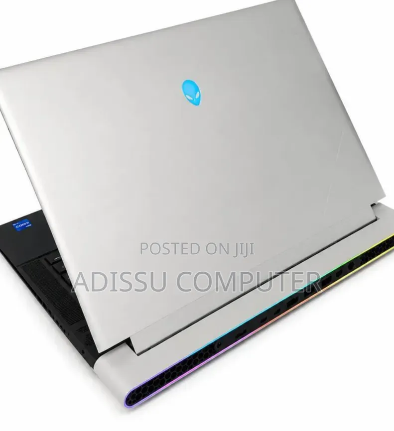 New Laptop Alienware X16 r1 32GB Intel Core i9 SSD 1T