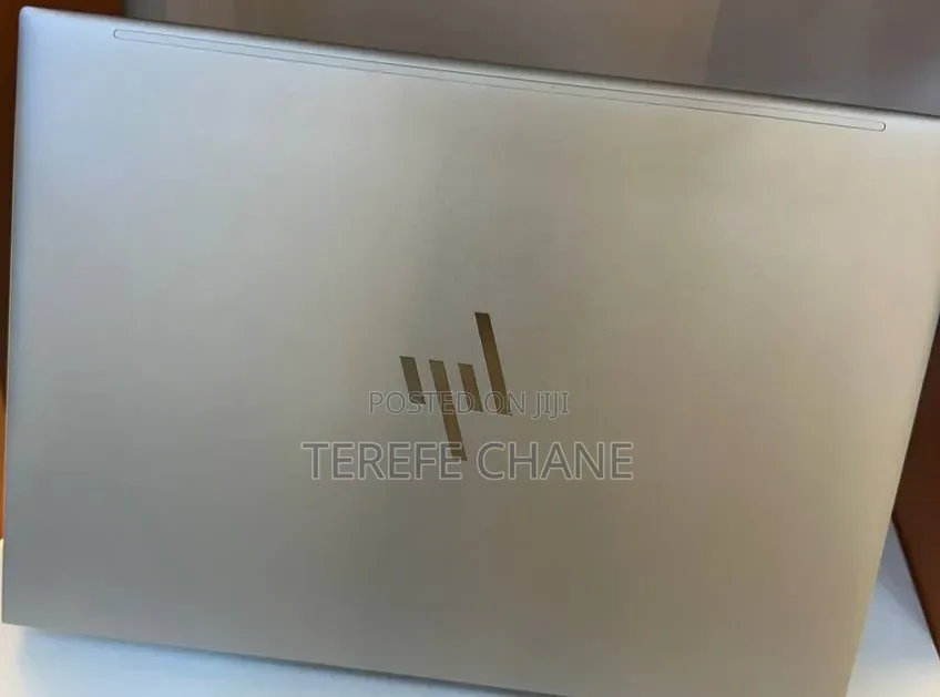 New Laptop HP EliteBook 840 10 16GB Intel Core i7 SSD 512GB