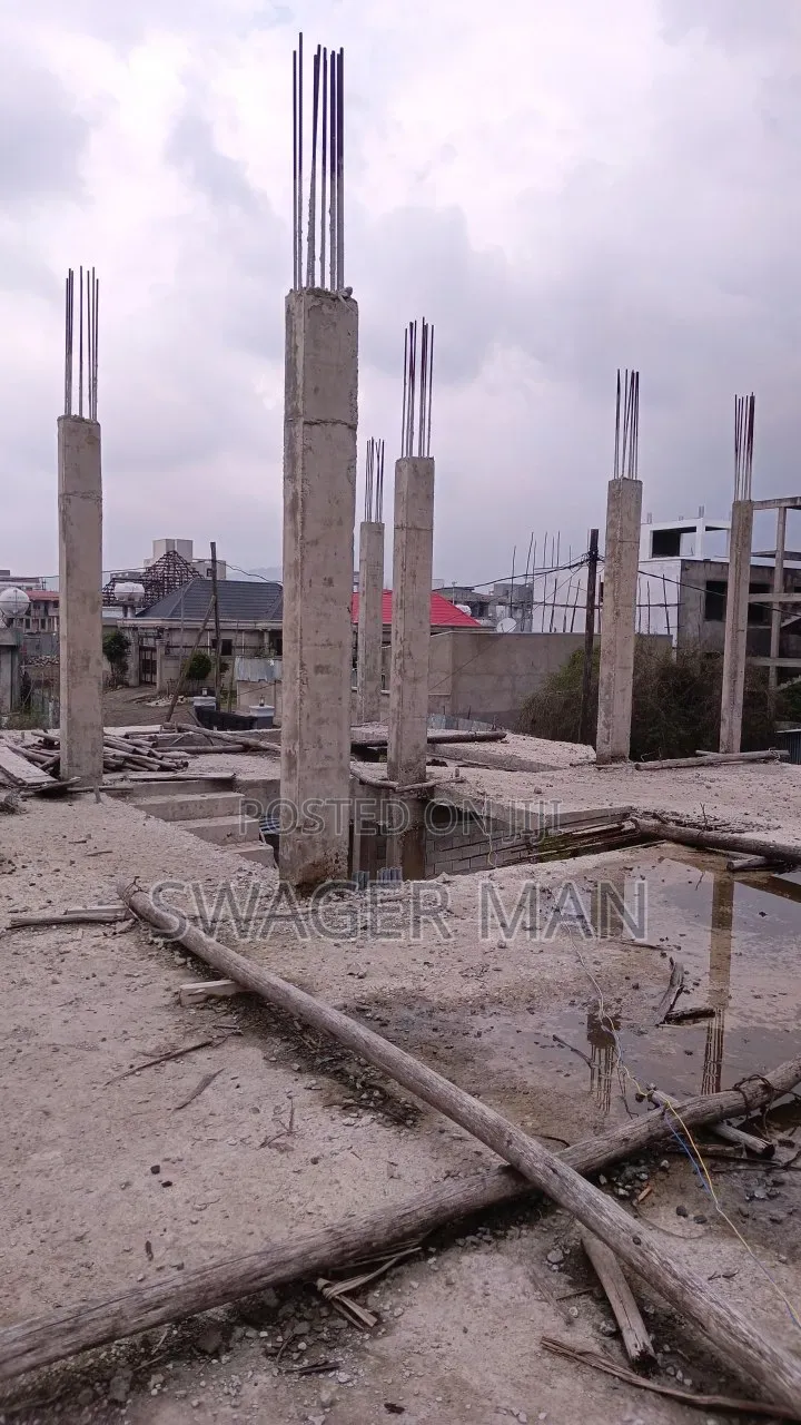 8bdrm Townhouse/Terrace in Roseta Area, Yeka for sale