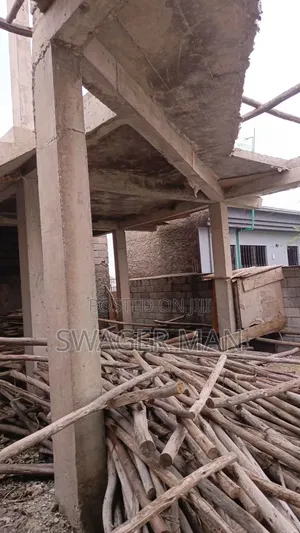 8bdrm Townhouse/Terrace in Roseta Area, Yeka for sale