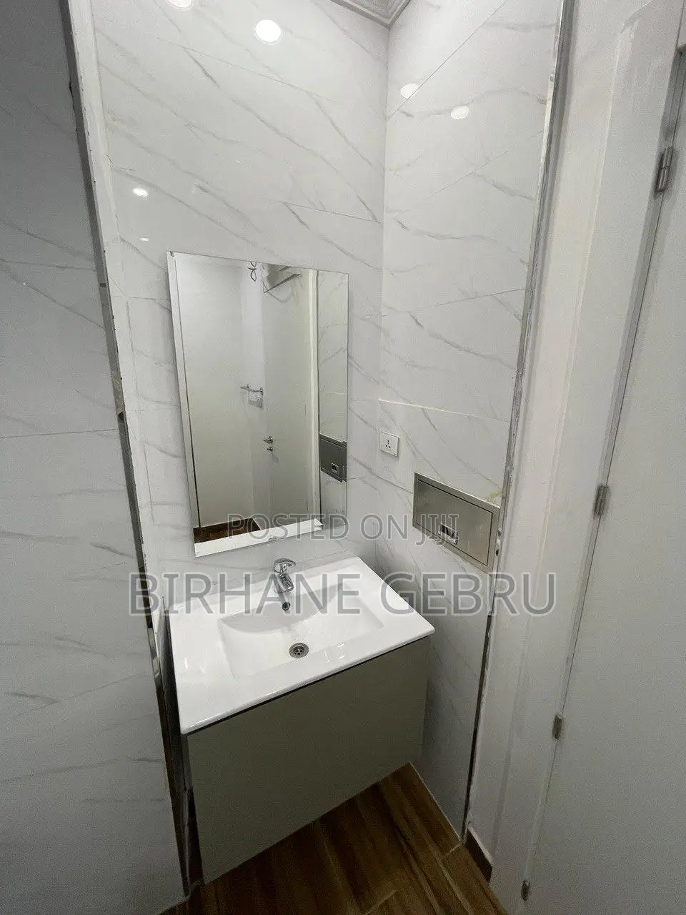 Furnished 2bdrm Apartment in Luxury Ferinshed, Bole for rent