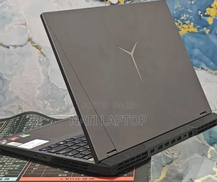 New Laptop Lenovo 16GB AMD Ryzen 7 SSD 512GB