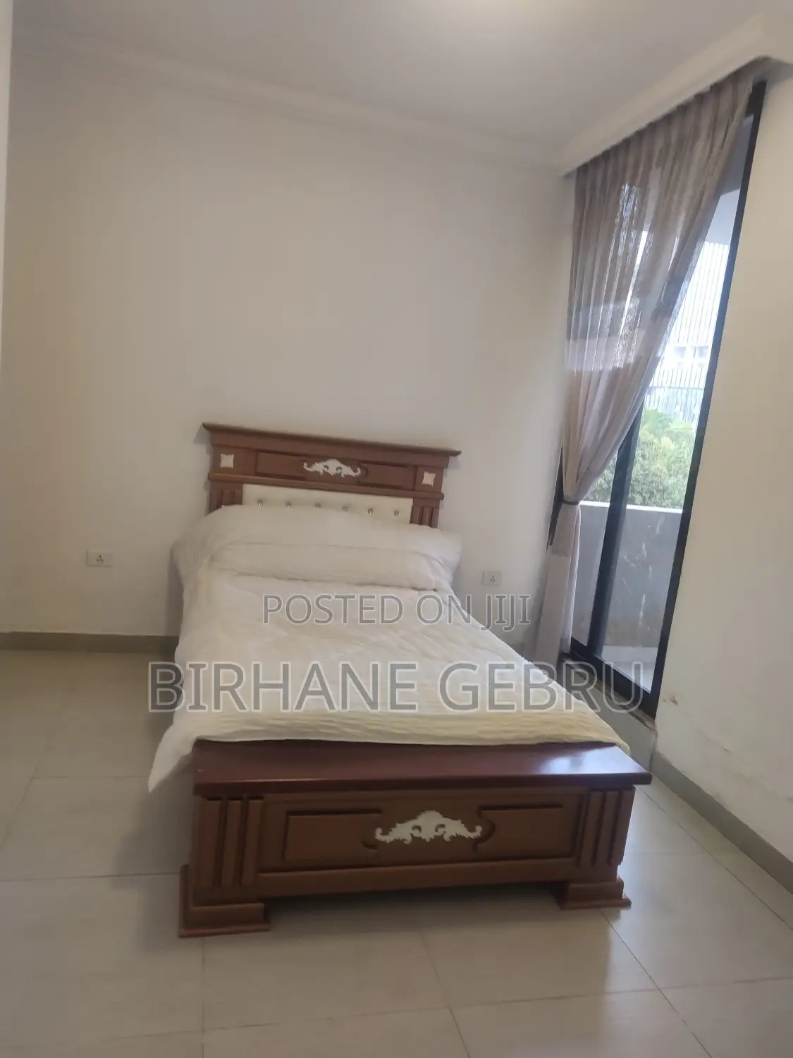 Furnished 3bdrm Apartment in Luxury Ferinshed, Kirkos for rent