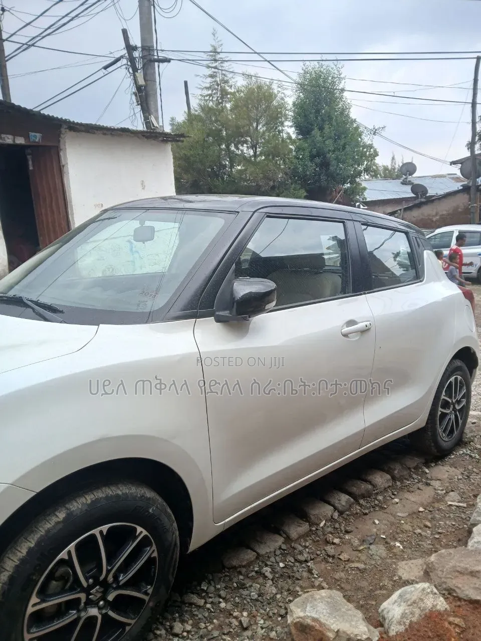 Suzuki Swift 2023 White