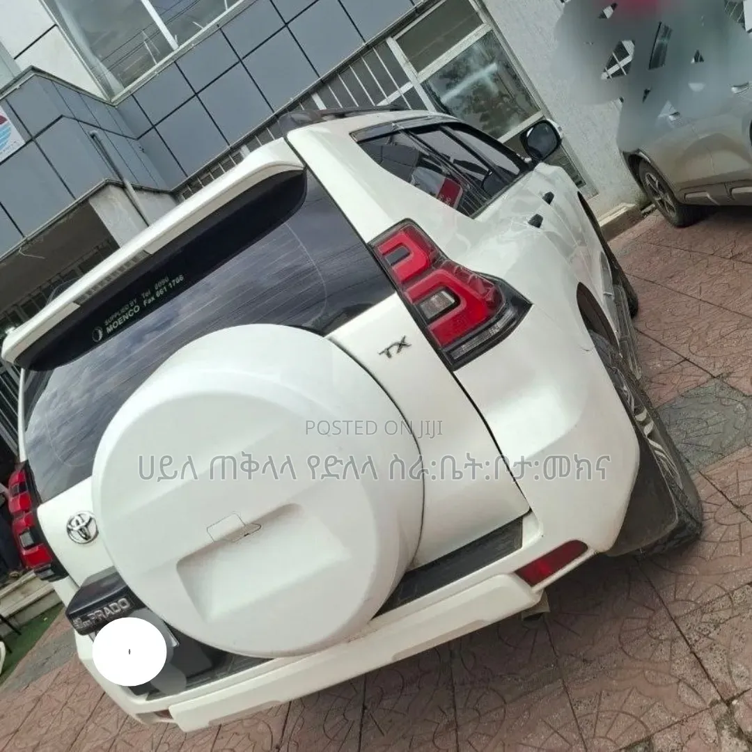 Toyota Land Cruiser Prado 2018 White