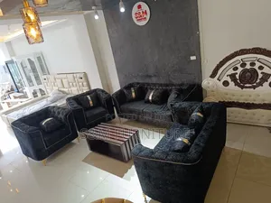 Sofa Set With a Touch of Class. ሶፋ