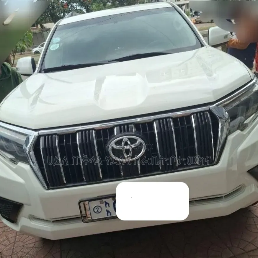 Toyota Land Cruiser Prado 2018 White