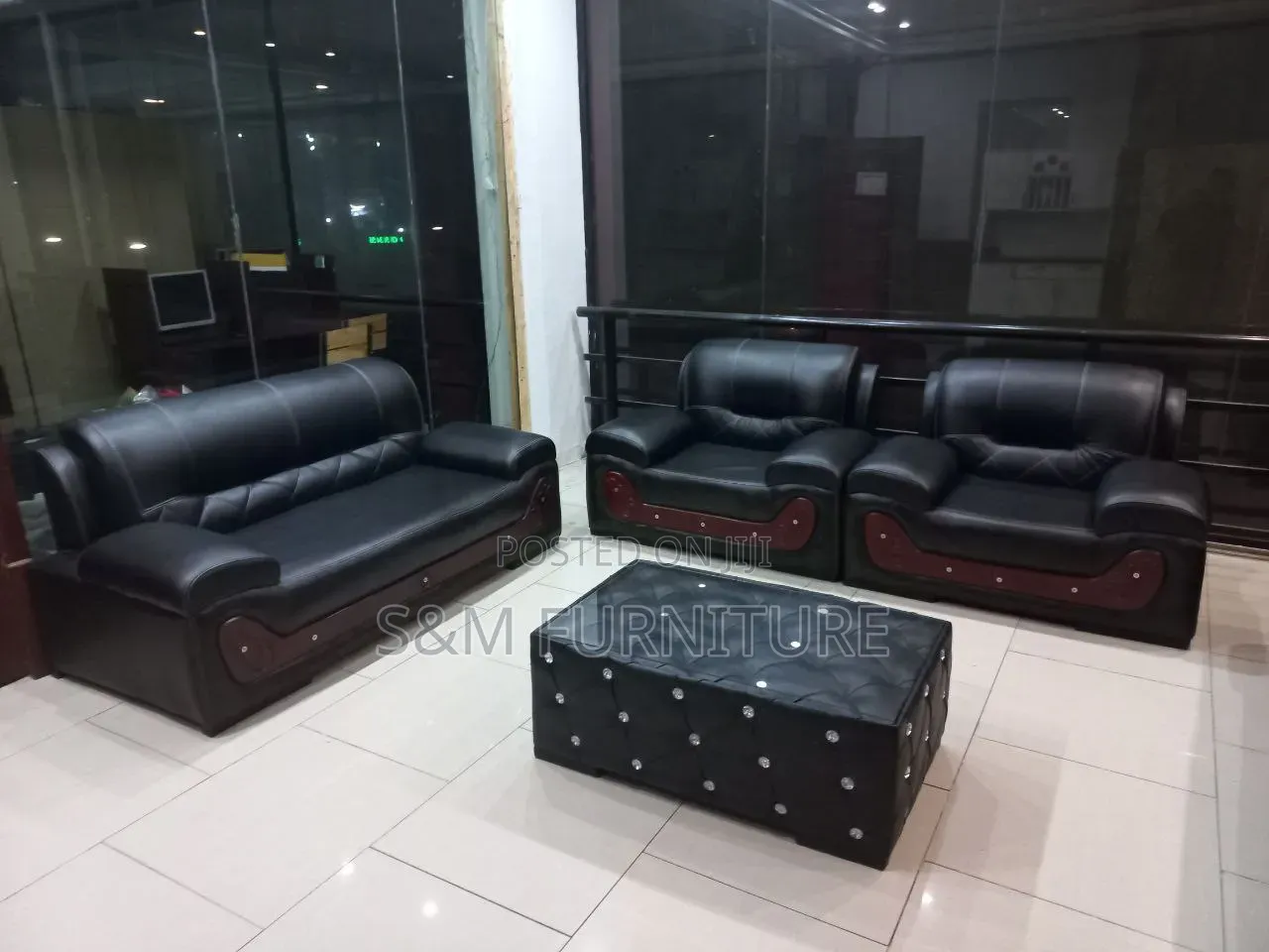 Full Leather Sofa Set With Durability. ሶፋ