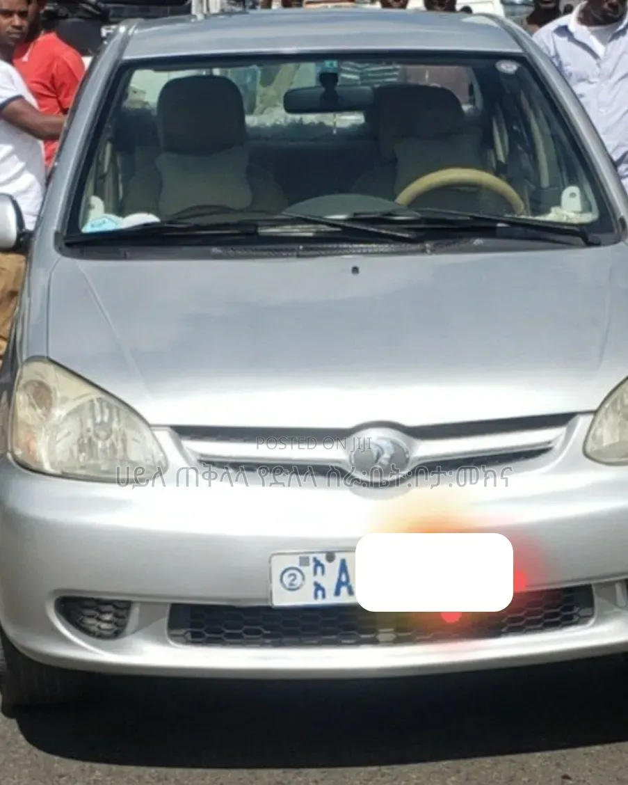 Toyota Platz 2005 Purple
