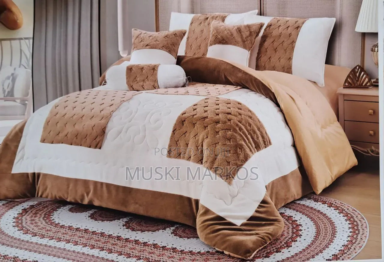 Seven (7) PCS Comforter Set