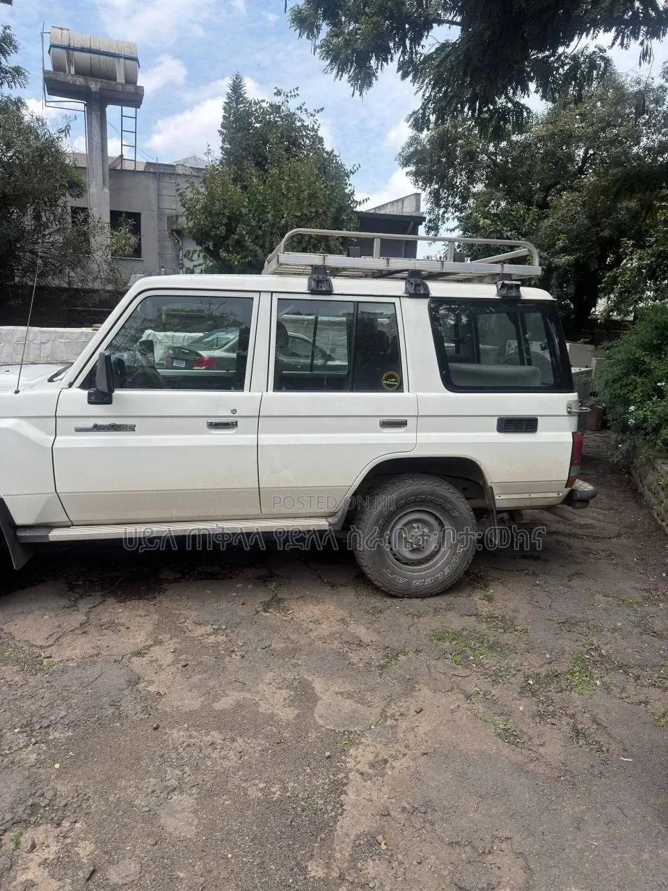 Toyota Land Cruiser 2012 White