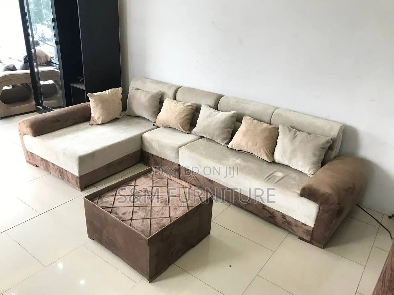 Stylish Daybed Sofa. ሶፋ