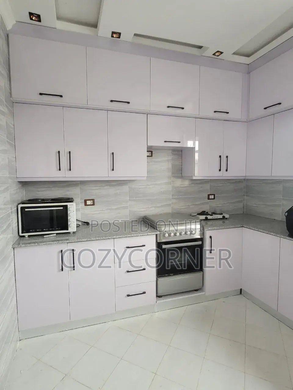 Flashy Kitchen Cabinet Priced Per Square Meter. ኪችን በካሬ
