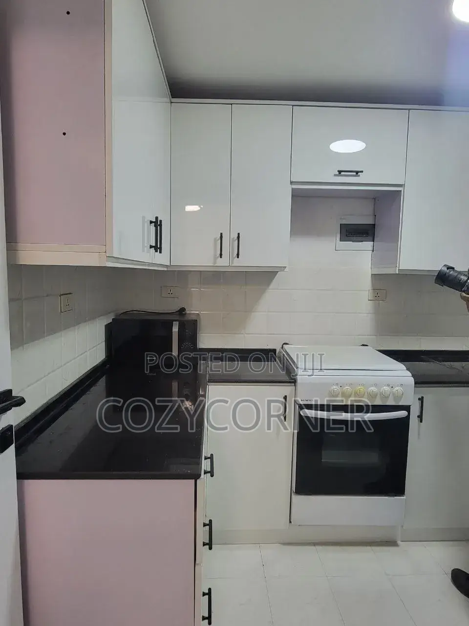 Flashy Kitchen Cabinet Priced Per Square Meter. ኪችን በካሬ