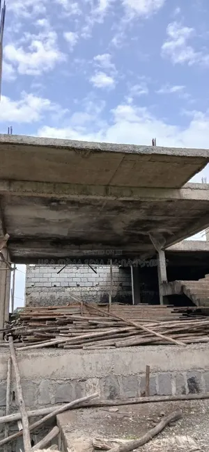 7bdrm House in ሸገር@ለገጣፎ አካቢቡ, Oromia-Finfinne for sale