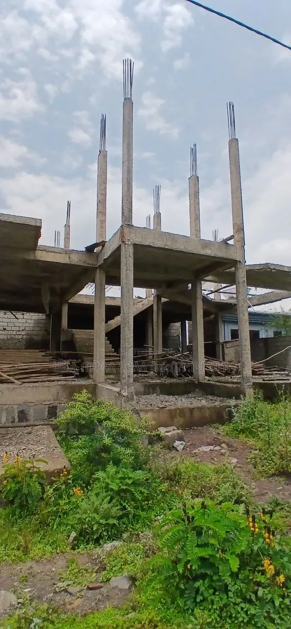 7bdrm House in ሸገር@ለገጣፎ አካቢቡ, Oromia-Finfinne for sale
