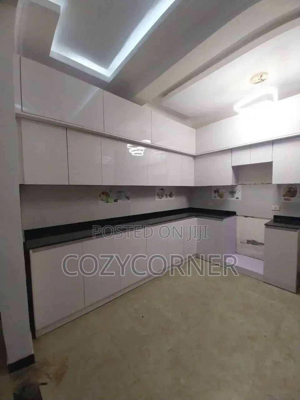 Flossy Kitchen Cabinet Priced Per Meter Square. ኪችን በካሬ