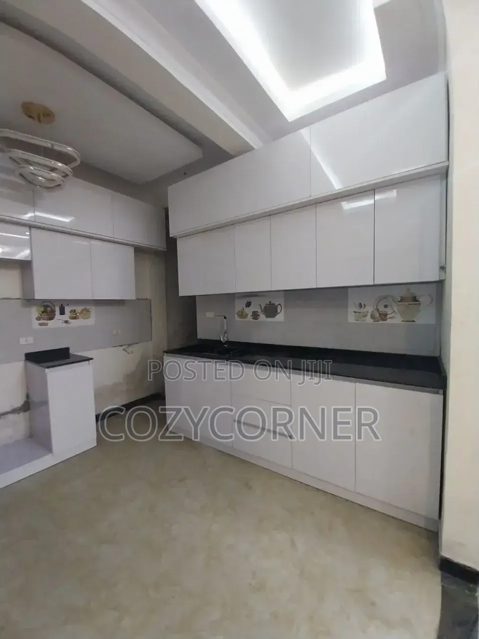 Flossy Kitchen Cabinet Priced Per Meter Square. ኪችን በካሬ
