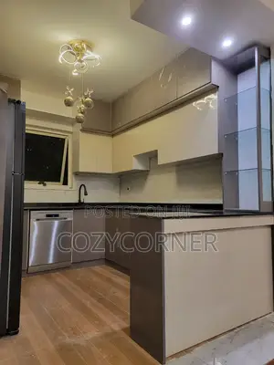 Stylish Kitchen Cabinet Priced Per Square Meter. ኪችን በካሬ