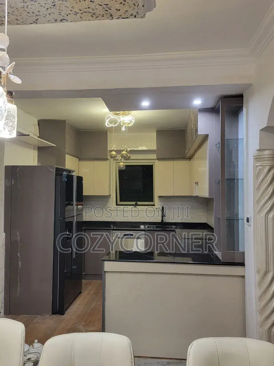 Stylish Kitchen Cabinet Priced Per Square Meter. ኪችን በካሬ