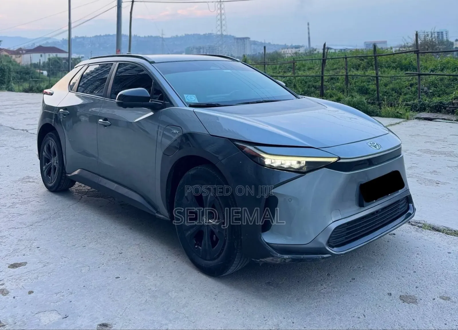 Toyota bZ4X 2024 Gray