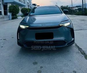 Toyota bZ4X 2024 Gray