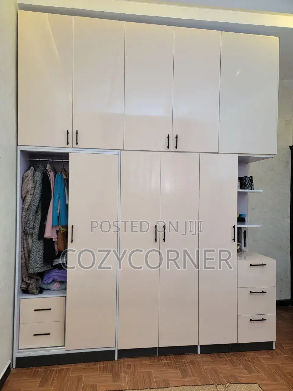 Salient Wardrobe Priced Per Meter Square. ቁምሳጥን በካሬ