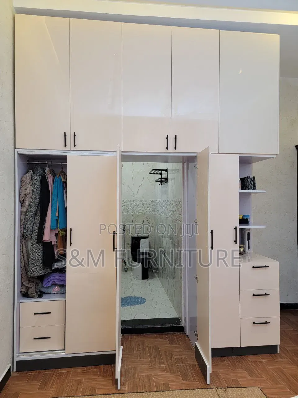 Salient Wardrobe Priced Per Meter Square. ቁምሳጥን በካሬ