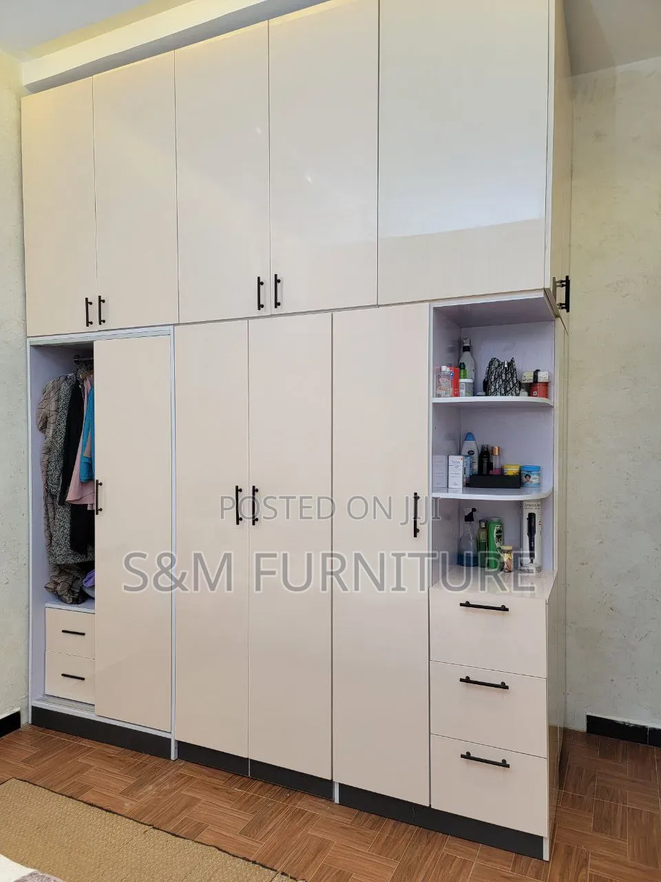 Salient Wardrobe Priced Per Meter Square. ቁምሳጥን በካሬ
