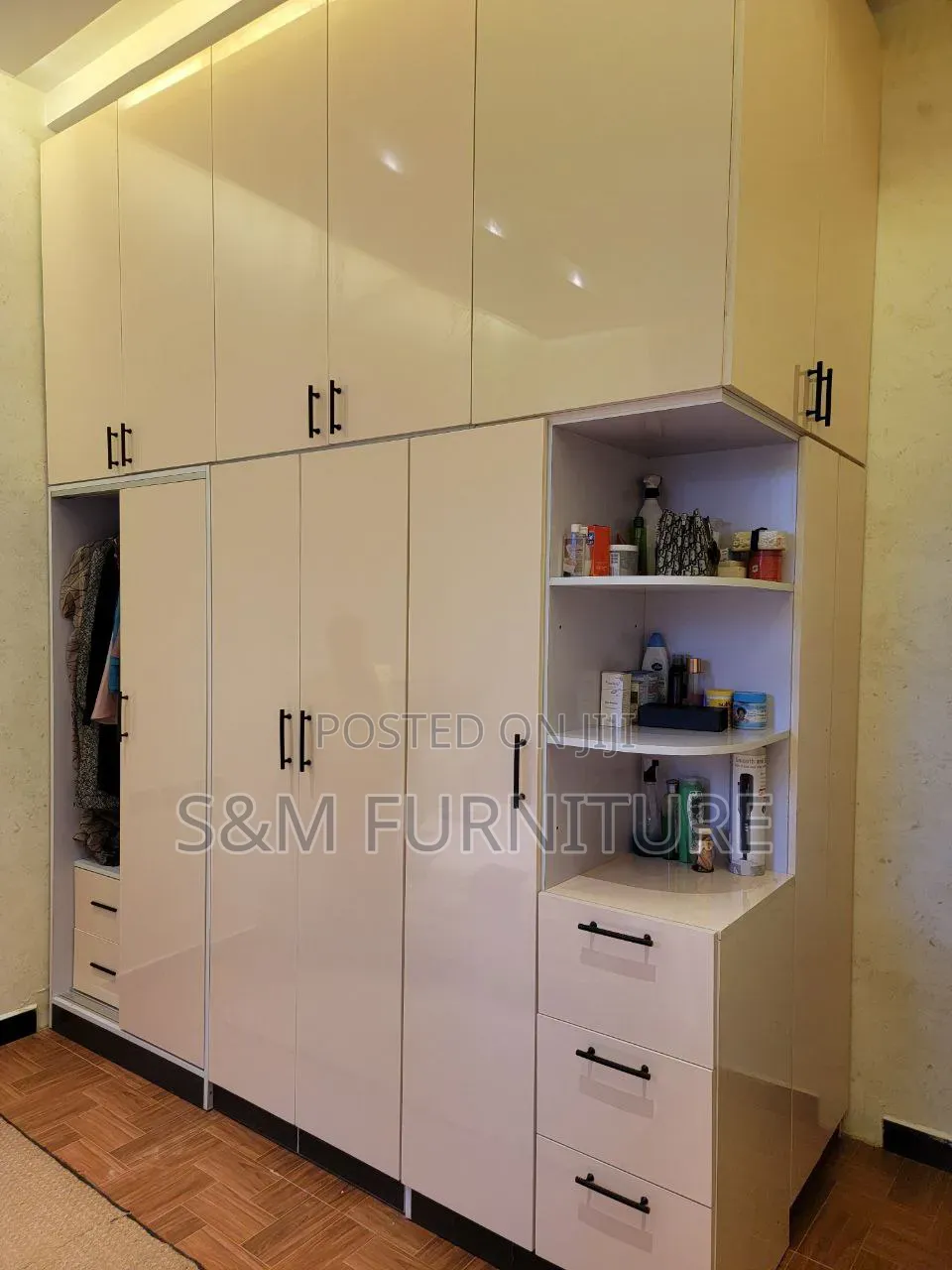 Salient Wardrobe Priced Per Meter Square. ቁምሳጥን በካሬ