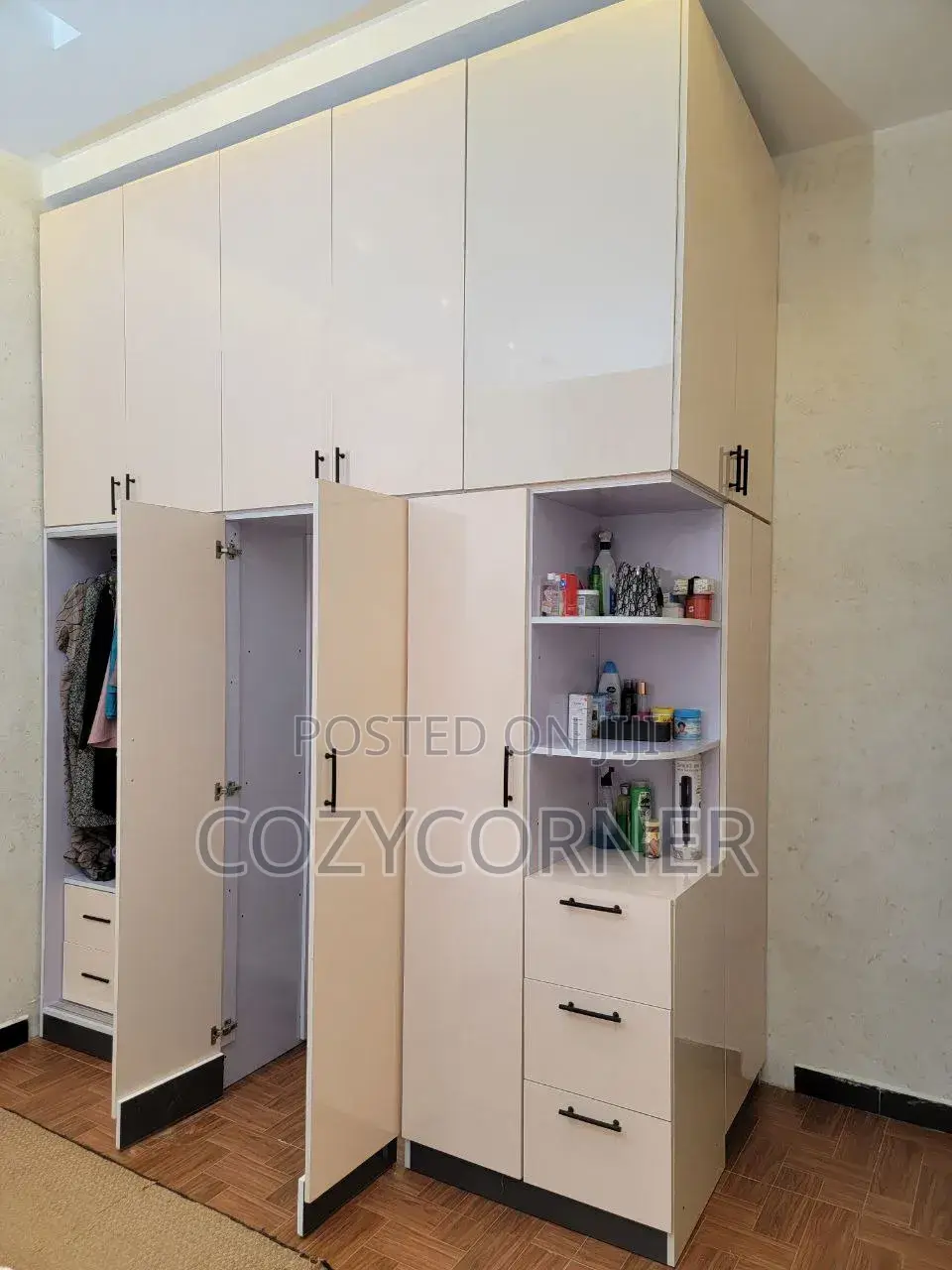 Salient Wardrobe Priced Per Meter Square. ቁምሳጥን በካሬ