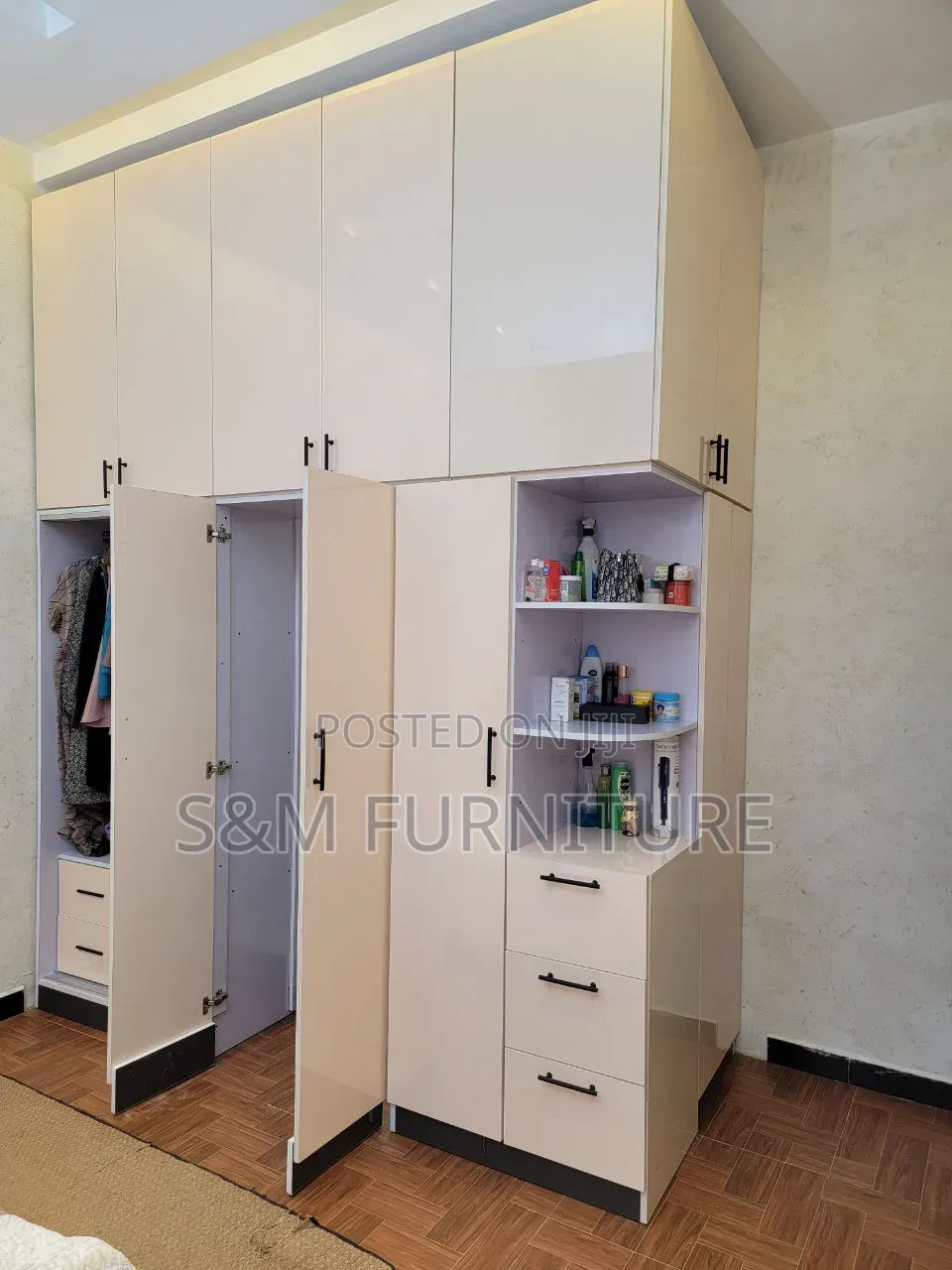 Salient Wardrobe Priced Per Meter Square. ቁምሳጥን በካሬ