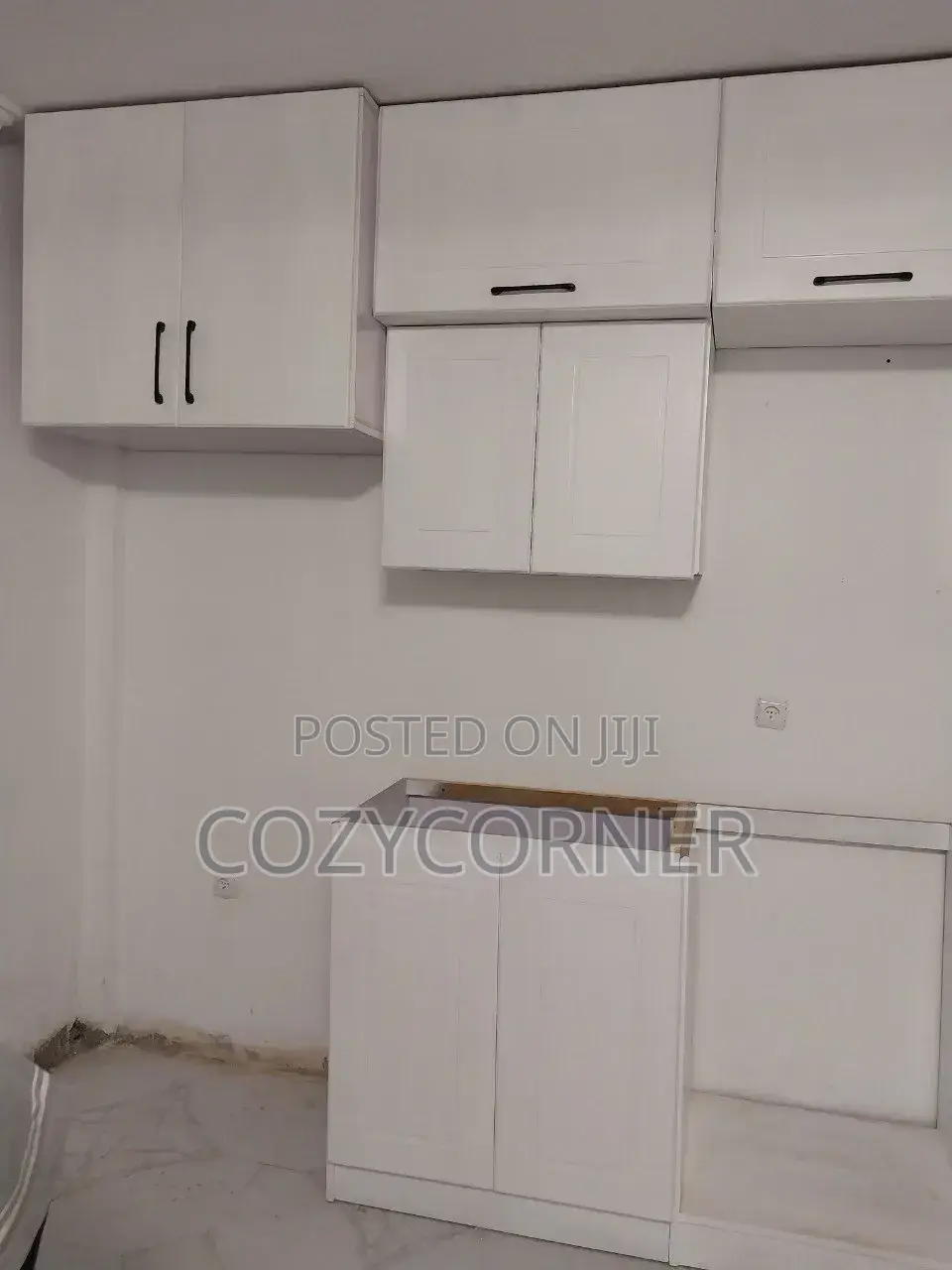 Refined Kitchen Cabinet Priced Per Square Meter. ኪችን በካሬ