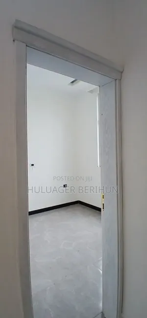 Furnished 3bdrm Villa in Bole for sale