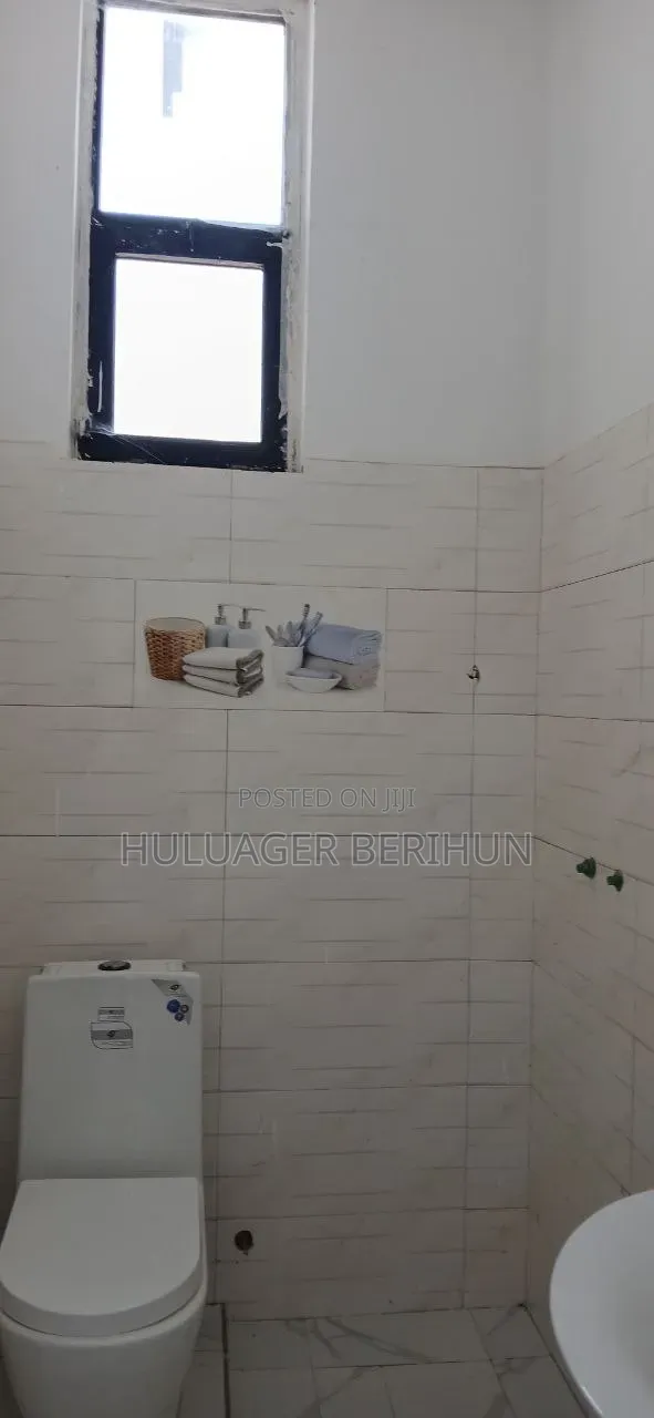 Furnished 3bdrm Villa in Bole for sale