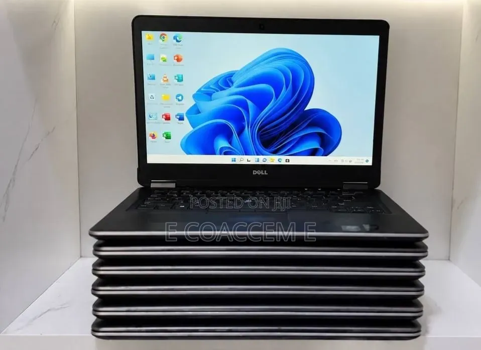 New Laptop Dell 8GB Intel Core i7 SSD 256GB