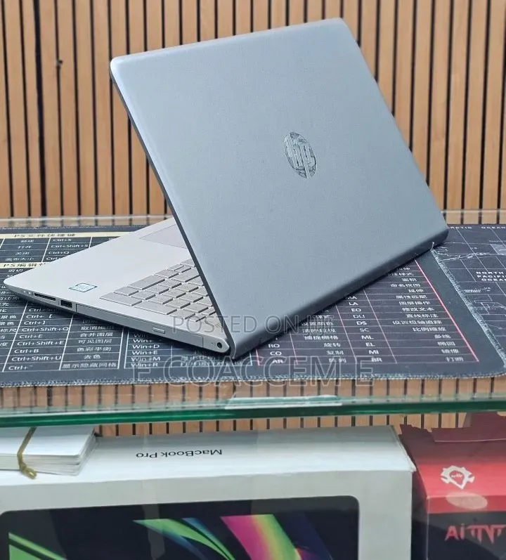 New Laptop HP 8GB Intel Core i5 HDD 1T