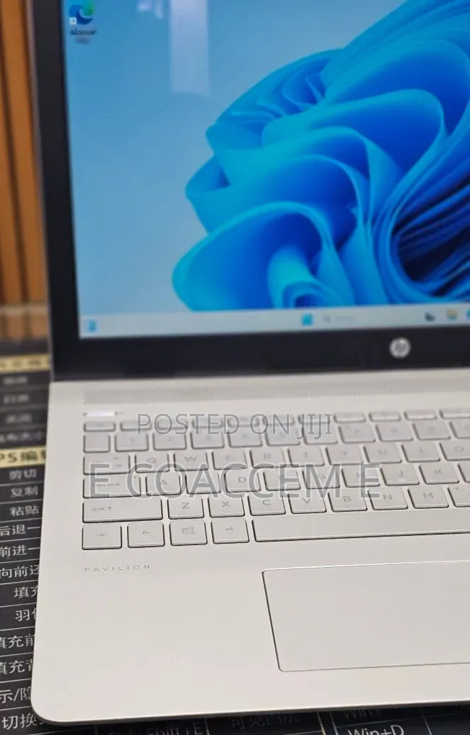 New Laptop HP 8GB Intel Core i5 HDD 1T