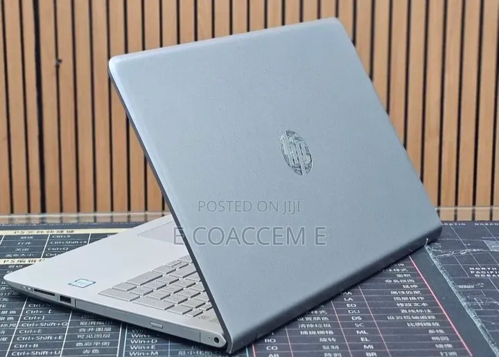 New Laptop HP 8GB Intel Core i5 HDD 1T