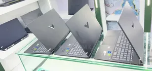 New Laptop HP 16GB Intel Core i7 SSD 1T